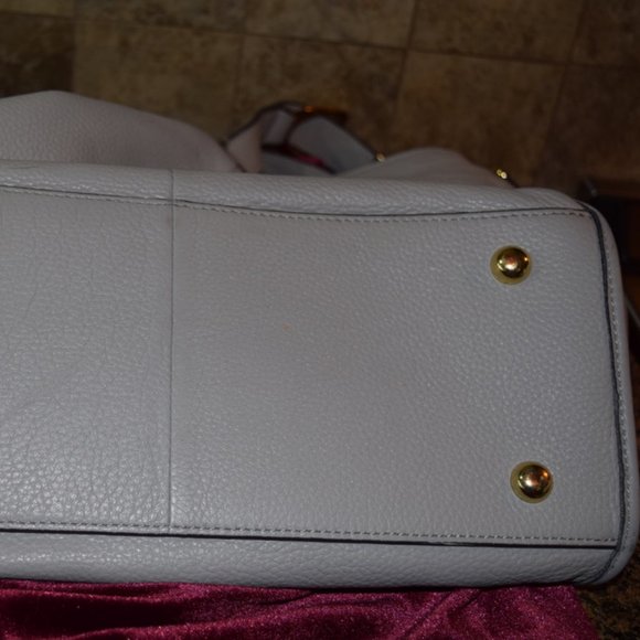 G.I.L.I Leather Stirrup Satchel W/ Shoulder Strap - Picture 11 of 16